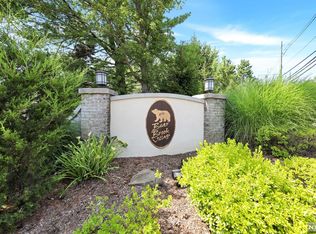 112 Laurel Brook Rd #112, Montvale, NJ 07645