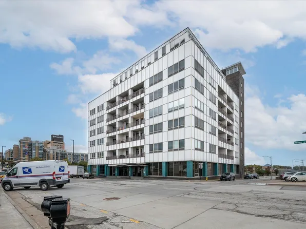 3000 Farnam St APT 4P, Omaha, NE 68131