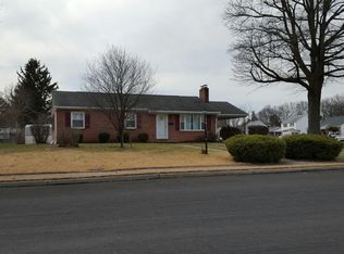 912 Kenwood Dr, Hagerstown, MD 21740