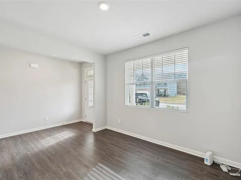 6637 Bluffview Dr — Photo 18