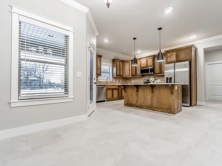 933 Hampton St — Photo 16