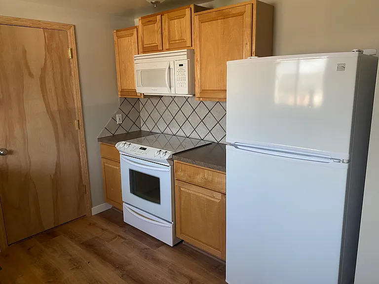 529 N Earl Rd — Photo 5
