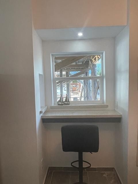 1st image of 1000 N Yturria St #4
