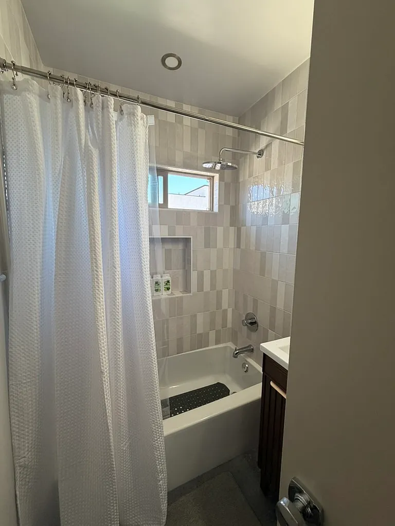 1 bed, 540 sqft, $3,900 — Photo 4