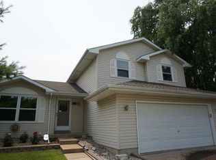 6512 Adamic Ln, Plainfield, IL 60586