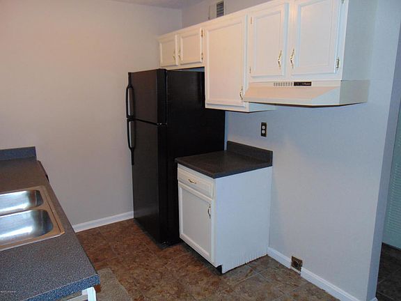 5th image of 6522 Six Mile Ln APT 2