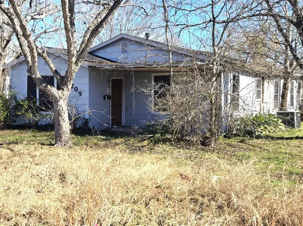 209 Lariat Ln, Victoria, TX 77901