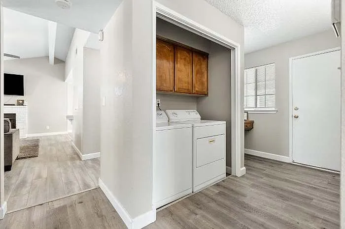 6205 N Barcus Ave — Photo 16