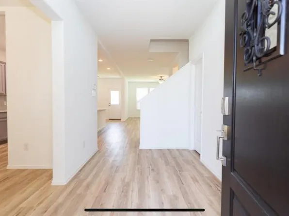 19044 Pinewood Grove Trl, New Caney, TX 77357