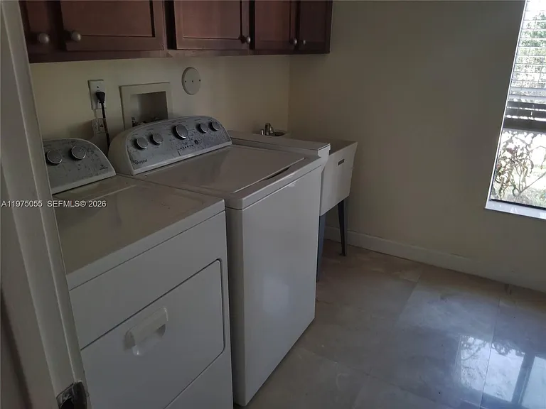 7944 SW 194th St — Photo 5