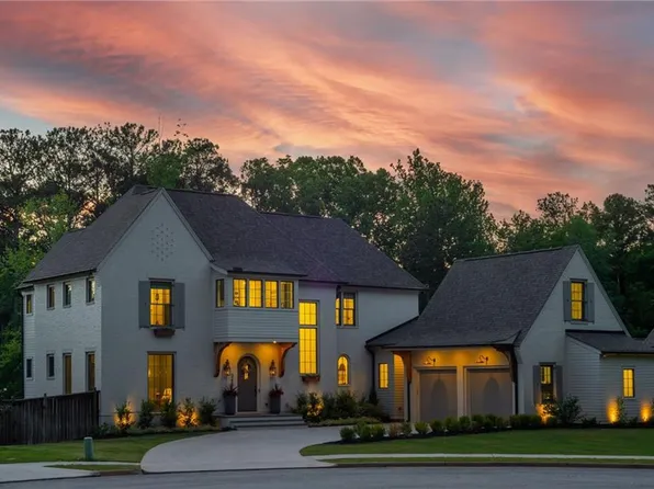 345 Roswell Farms Dr, Roswell, GA 30075