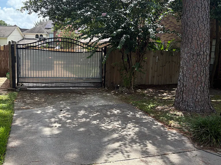17619 Champion Forest Dr — Photo 24