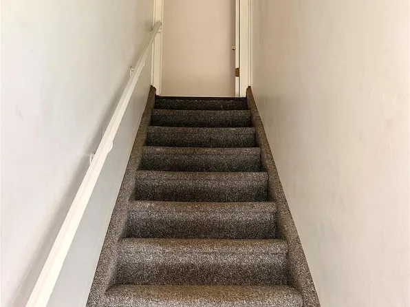 532 Park Ave Floor 2, Centereach, NY 11720