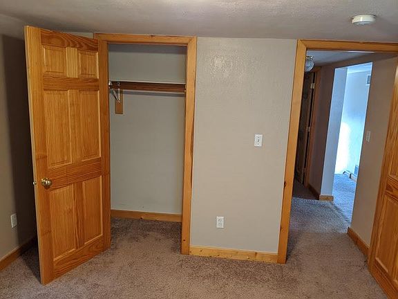 Bedroom 1, closet