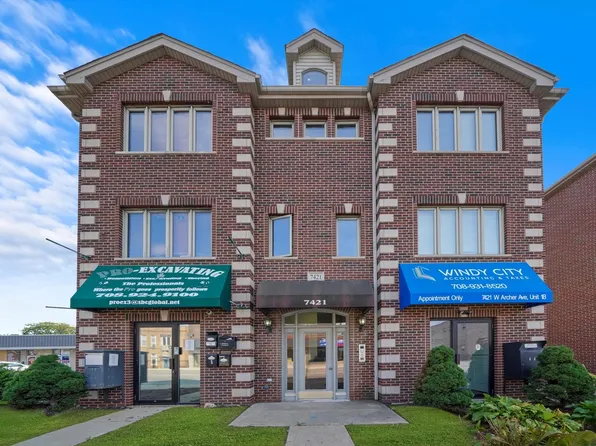 7421 W Archer Ave Unit 3B, Summit, IL 60501