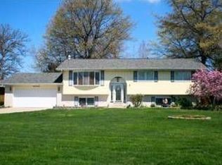 2364 Superior St, Portage, IN 46368