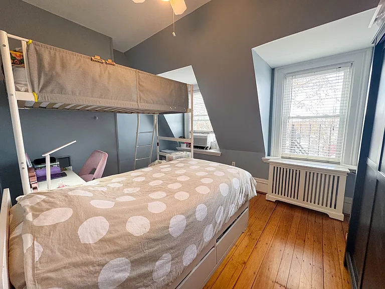 137 Walnut St #3 — Photo 5