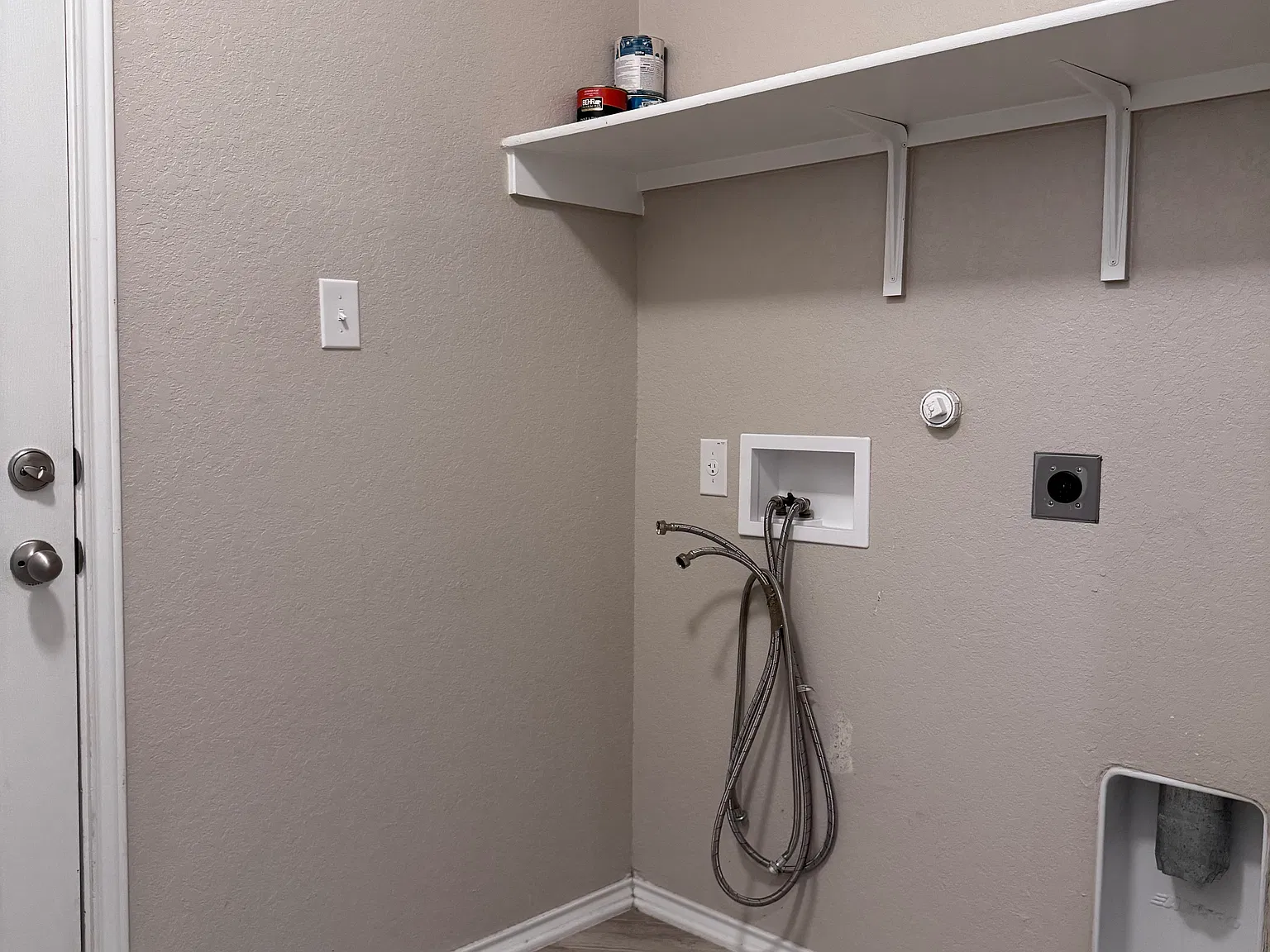 3 bed, 2.5 bath, 2245 sqft, $1,900 — Photo 4