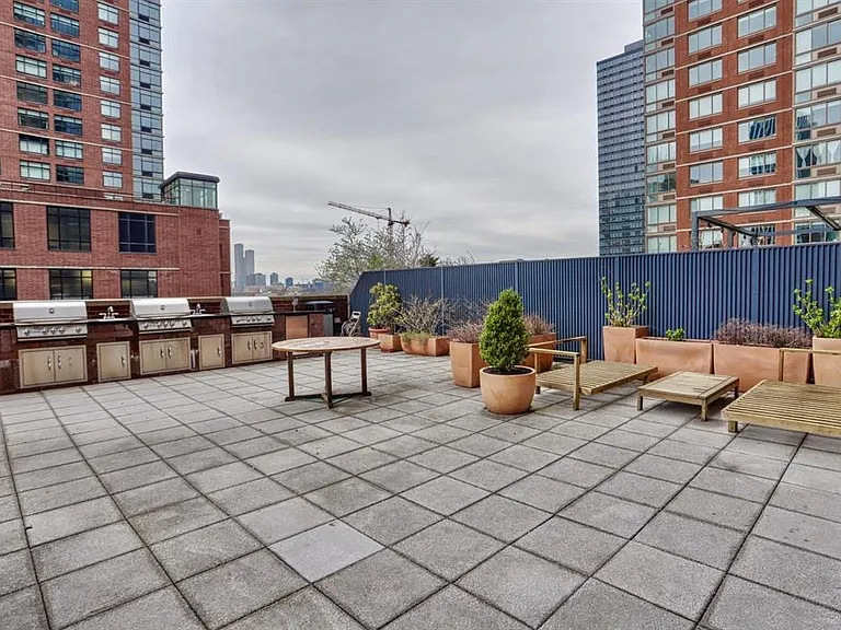 389 Washington St #20A — Photo 26
