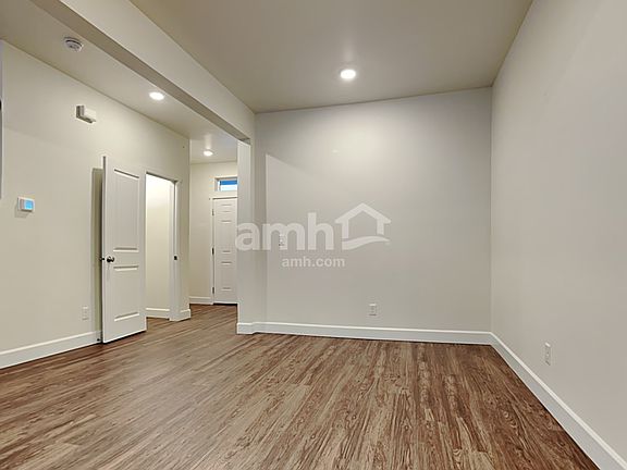 4th image of 9254 Shooting Star St SE