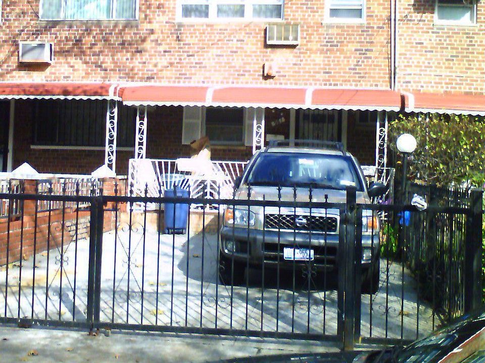 2nd image of 961 E 105th St