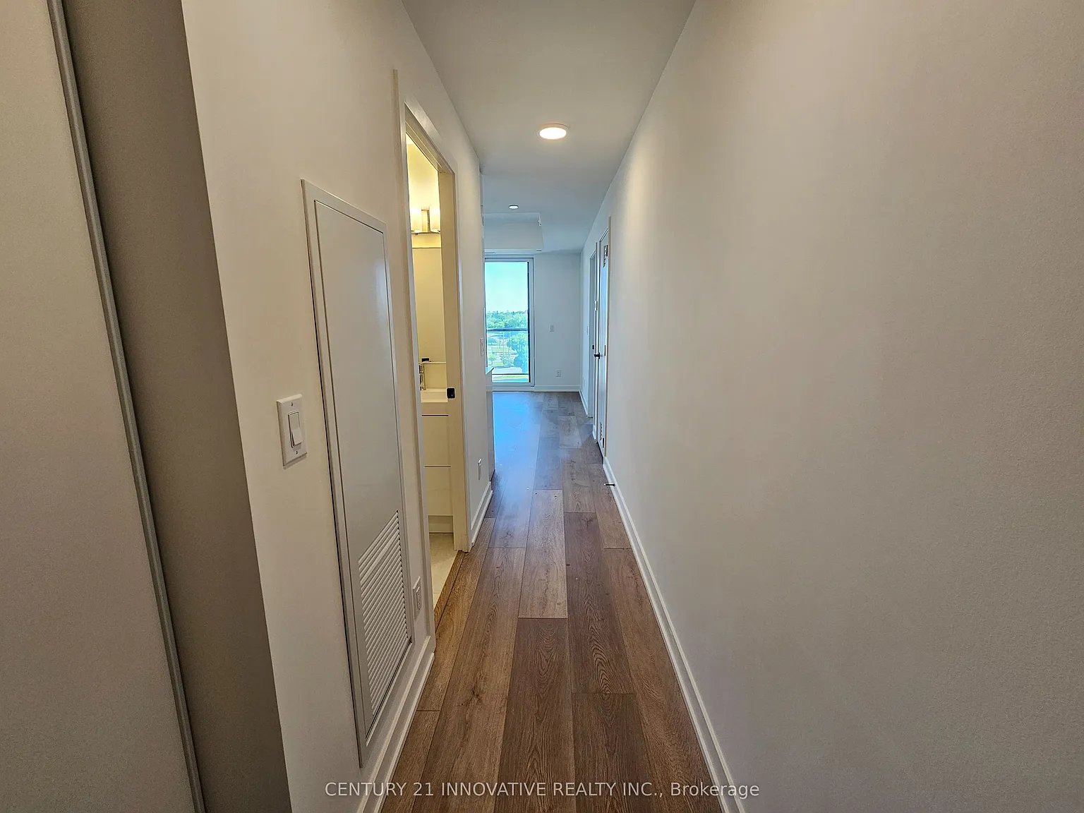 1 bed, $1,300 — Photo 2