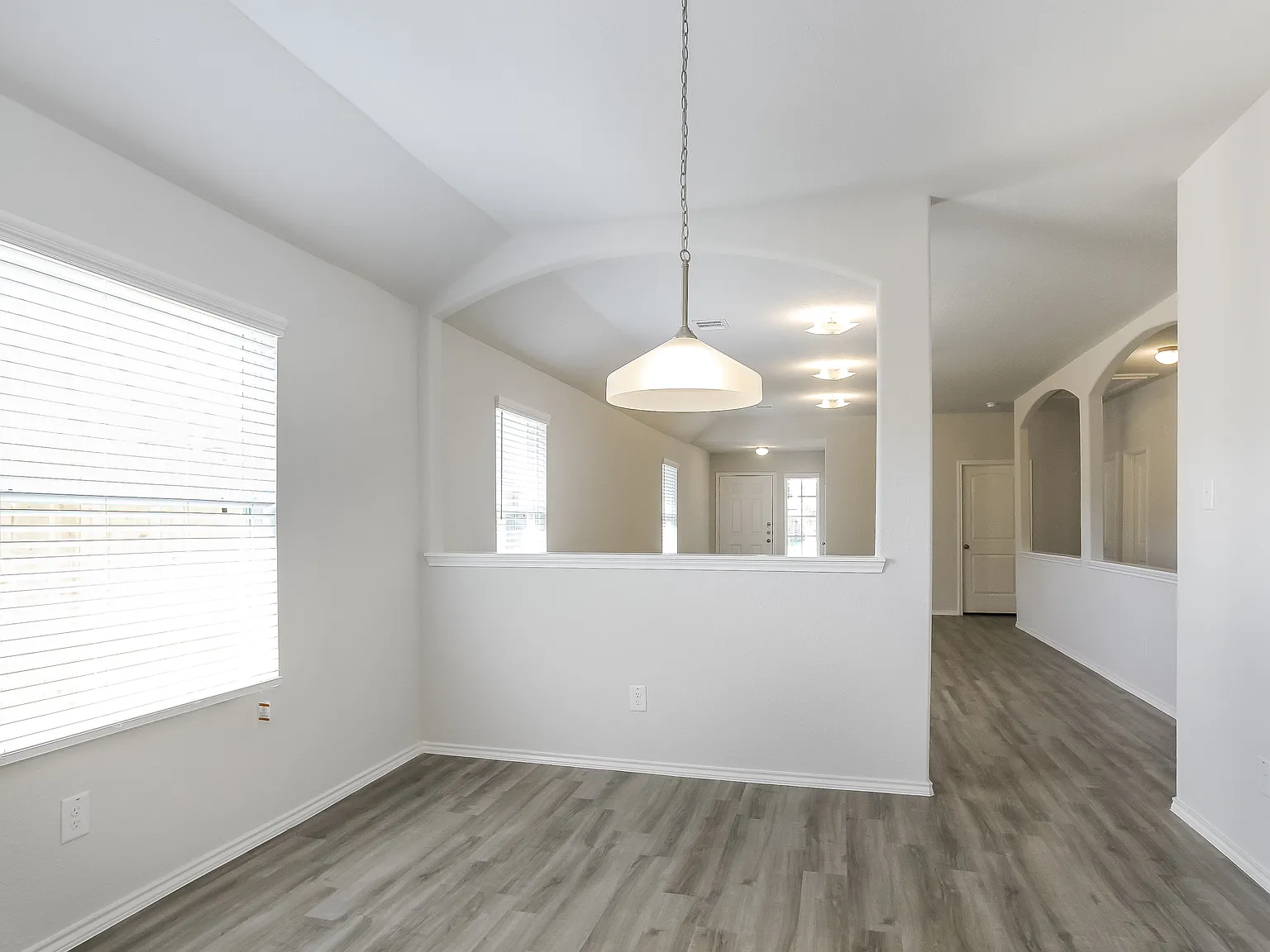 Hazy Elm Ln, Porter — Photo 4