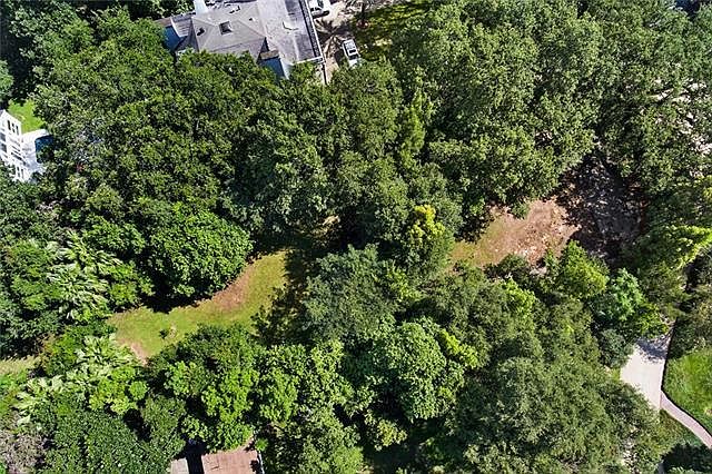 1st image of 14 Garden Ln