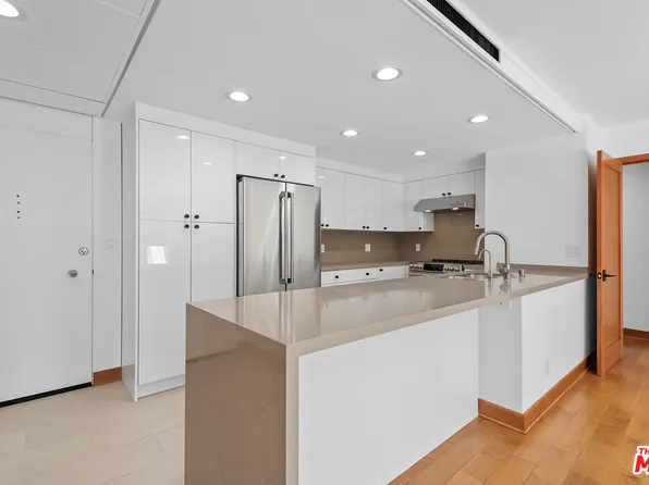 2160 Century Park E APT 308N, Los Angeles, CA 90067