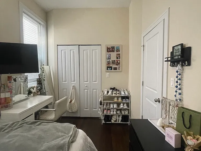 2619 N Southport Ave #1R — Photo 6