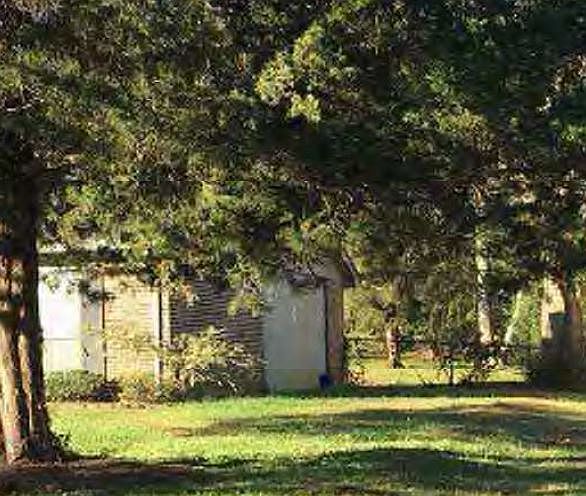 2nd image of 1104 Club View Dr NW
