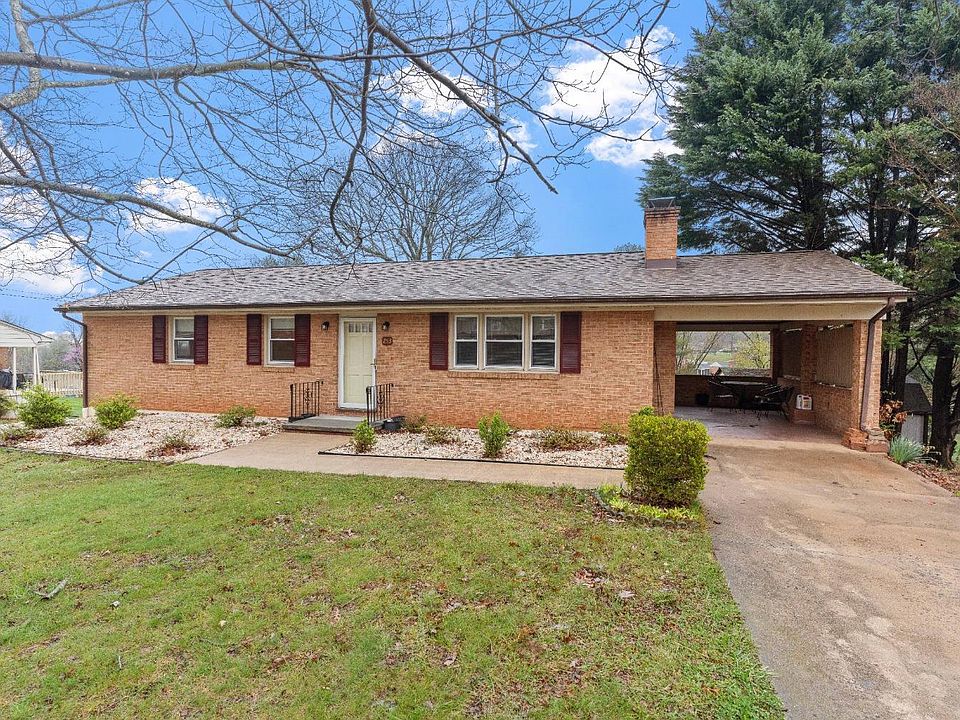 1st image of 253 Deerwood Dr
