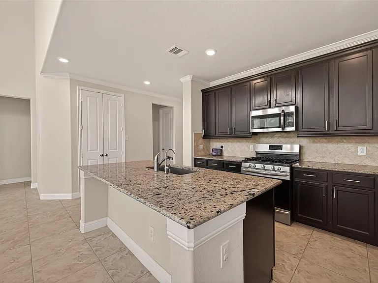 10514 Inverclyde Dr — Photo 14