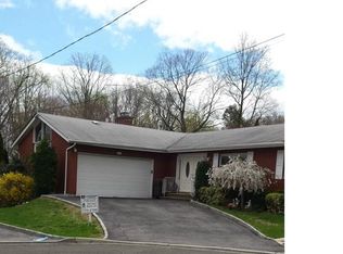 44 Rushby Way, Yonkers, NY 10701