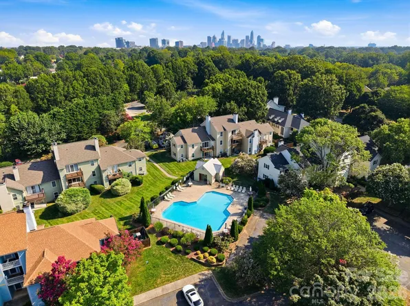 3200 Selwyn Farms Ln APT 1, Charlotte, NC 28209