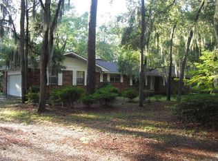 1131 Woodville Rd SE, Darien, GA 31305