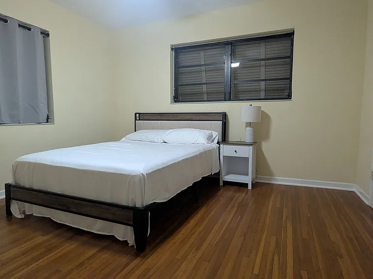 Available furnished with queen bed and Sealy Posturepedic mattress
