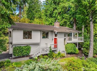 18939 NE 20th Ct, Redmond, WA