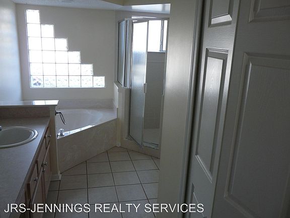 4th image of 2065 Las Brisas Way W