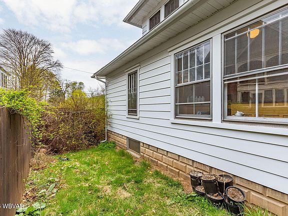 5th image of 311 Park Ct