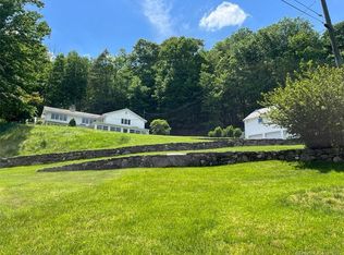 21 Day Ln, New Milford, CT 06776