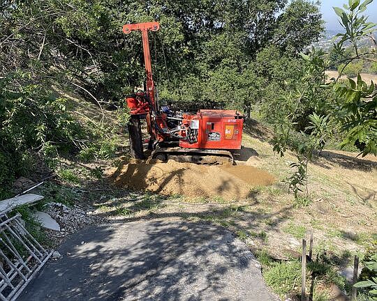 5th image of 14815 Mulholland Dr