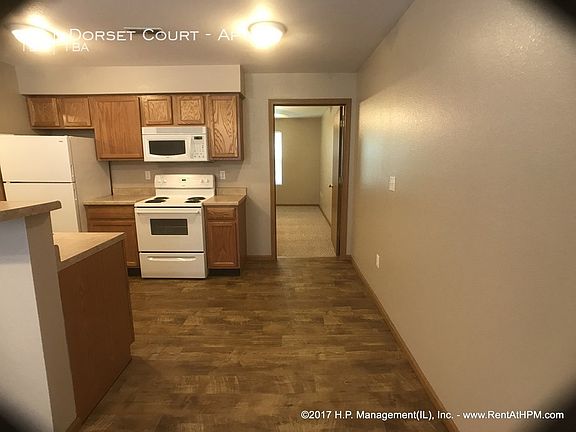 3rd image of 131 Dorset Ct APT 3