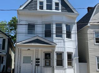 410 S 7th St #1, Newark, NJ 07103