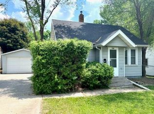 708 11th Ave NE, Rochester, MN 55906