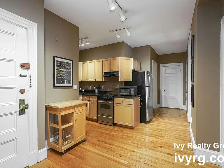 2 Arlington St #22 — Photo 5