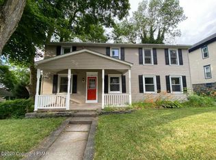 36 Main St, Delaware Water Gap, PA 18327