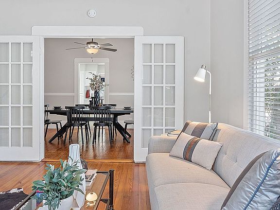 5th image of 909 Hudgins St