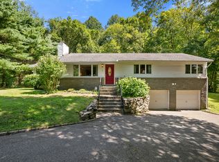 8 Theodore Rd, Shelton, CT 06484