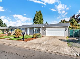 515 70th St, Springfield, OR 97478